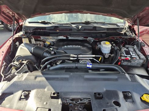 Used 2018 RAM 2500 Laramie w/ Sport Appearance Group AWD/4WD image 33