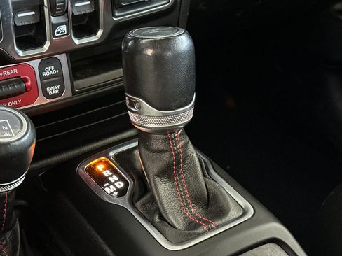 Used 2022 Jeep Gladiator Rubicon w/ LED Lighting Group AWD/4WD image 21