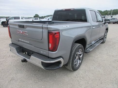 New 2026 GMC Sierra 1500 SLT w/ SLT Premium Package AWD/4WD image 5