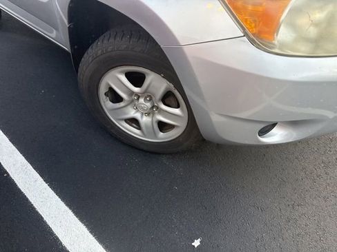 Used 2008 Toyota RAV4 2WD w/ 3rd Row image 2