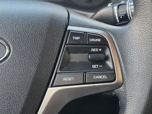 Used 2019 Hyundai Accent SE FWD image 18