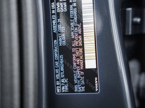 Used 2024 Volvo S60 B5 Plus image 36