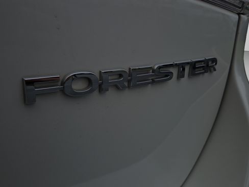 Used 2021 Subaru Forester Limited AWD/4WD image 39