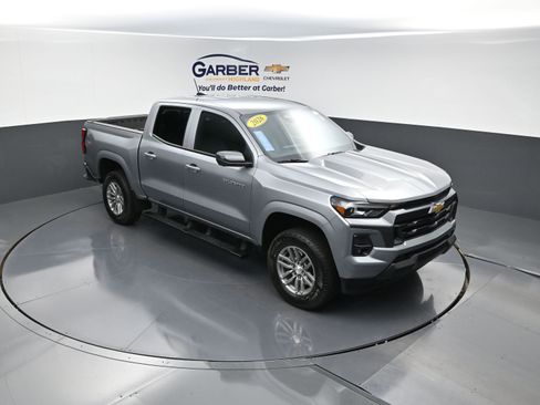 Certified 2026 Chevrolet Colorado LT w/ LT Convenience Package AWD/4WD image 1
