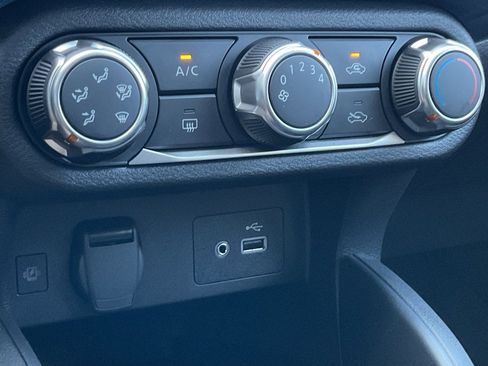 New 2025 Nissan Versa SV w/ Trunk Package image 28