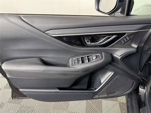 Used 2022 Subaru Outback Limited image 17