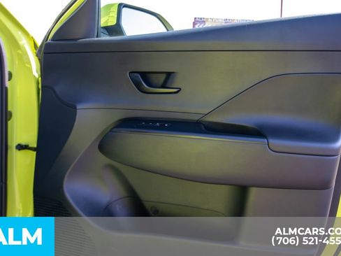 Used 2024 Hyundai Kona SEL image 25