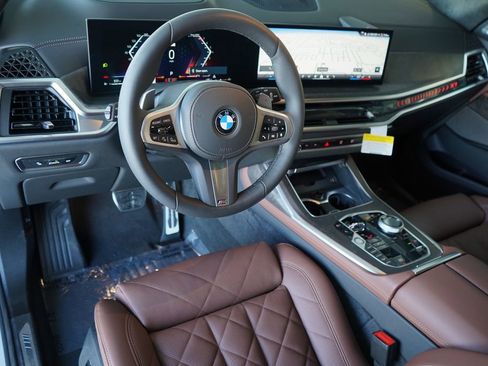 New 2026 BMW X7 xDrive40i w/ Executive Package image 13