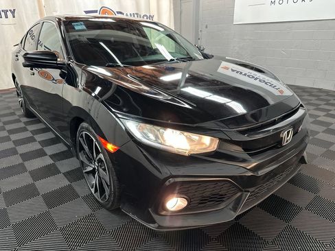 Used 2018 Honda Civic Si image 2