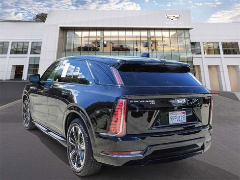 Used 2025 Cadillac Escalade IQ Sport 2 image 4