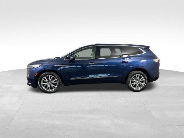 Used 2024 Buick Enclave Essence w/ Experience Buick Package AWD/4WD image 2