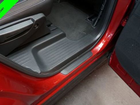 Certified 2025 Nissan Pathfinder SL AWD/4WD image 51
