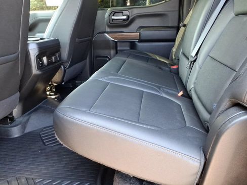 Used 2021 Chevrolet Silverado 1500 LT Trail Boss w/ Convenience Package II AWD/4WD image 15