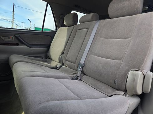 Used 2003 Toyota Sequoia SR5 RWD image 13