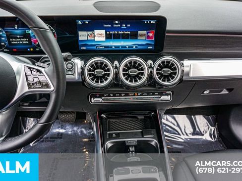 Used 2025 Mercedes-Benz GLB 250 GLB 250 w/ Exclusive Package image 40