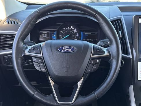 Used 2022 Ford Edge SEL w/ Convenience Package image 12