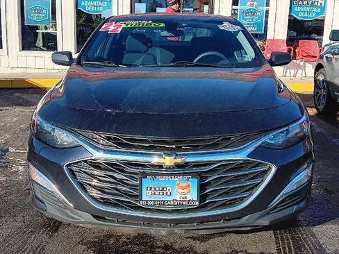 Used 2022 Chevrolet Malibu LS image 2