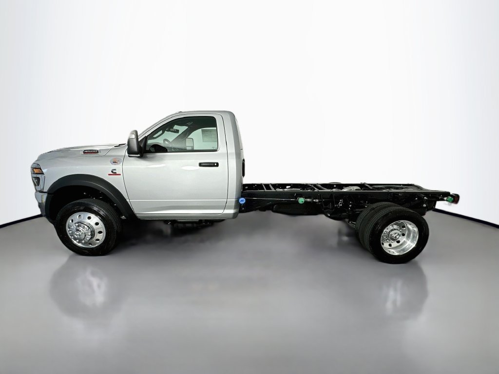 New 2026 RAM 4500 Tradesman w/ Chrome Appearance Group RWD image 4