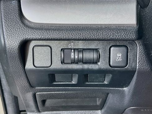 Used 2016 Subaru Forester 2.5i w/ Popular Package #1 AWD/4WD image 10
