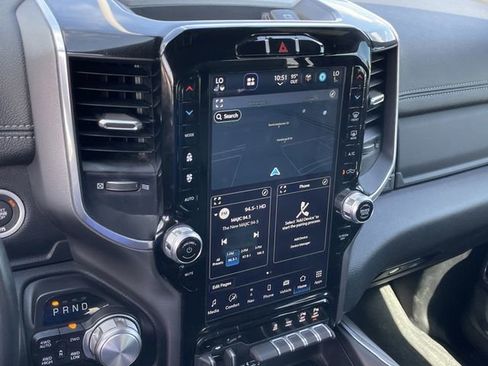 Used 2022 RAM 1500 Laramie w/ Sport Appearance Package AWD/4WD image 18