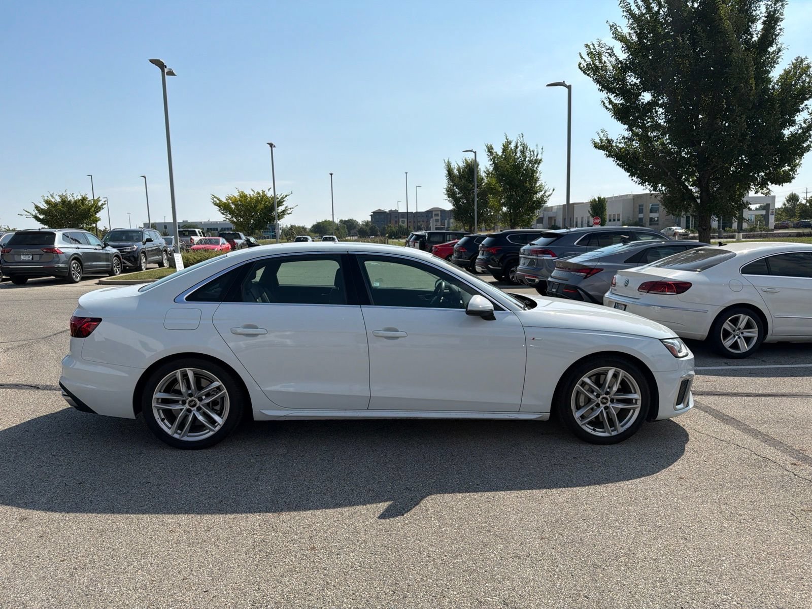 Used 2023 Audi A4 2.0T Premium Plus w/ Premium Plus Package AWD/4WD image 15