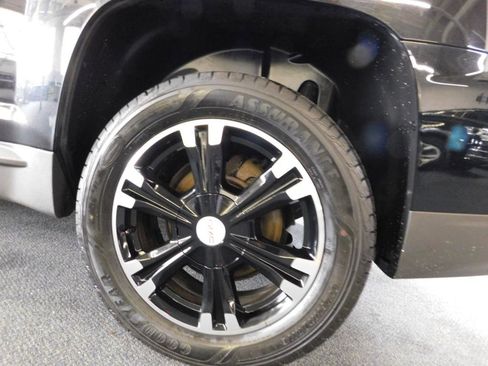 Used 2017 GMC Terrain SLE w/ Nightfall Package image 19