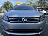 Used 2015 Volkswagen Passat TDI SEL Premium image 2