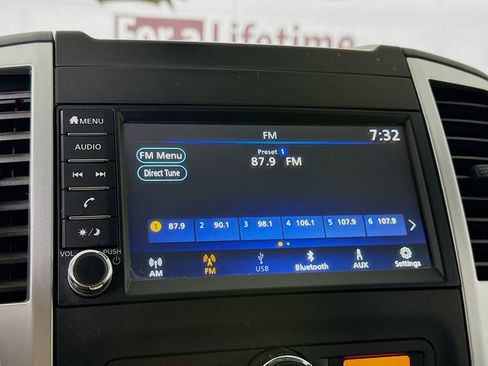 Used 2020 Nissan Frontier SV image 6