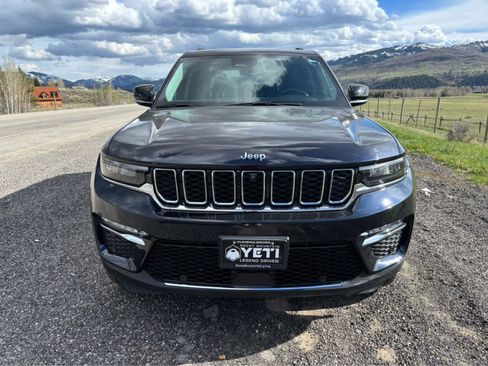 New 2023 Jeep Grand Cherokee Limited w/ Luxury Tech Group II image 26