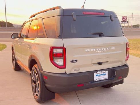 Used 2024 Ford Bronco Sport Outer Banks w/ Tech Package AWD/4WD image 5