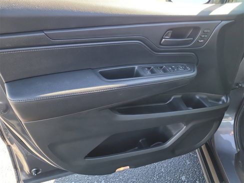 Used 2024 Honda Odyssey EX-L image 15