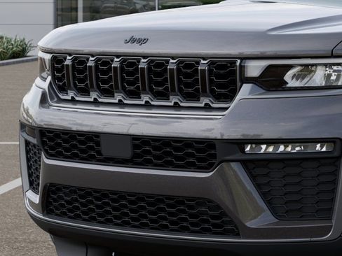 New 2026 Jeep Grand Cherokee L Limited AWD/4WD image 11