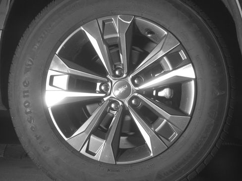 Used 2025 Chevrolet Equinox LT FWD image 15