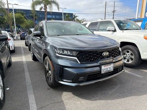 Used 2021 Kia Sorento EX FWD image 3