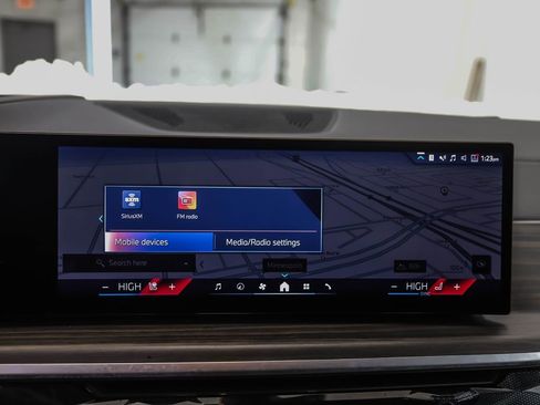 Certified 2025 BMW X5 xDrive50e image 17