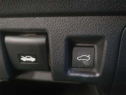 Used 2024 Lexus IS 350 F Sport image 18