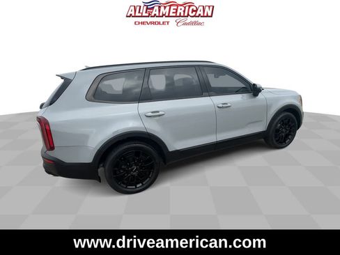 Used 2022 Kia Telluride EX w/ EX Premium Package image 8
