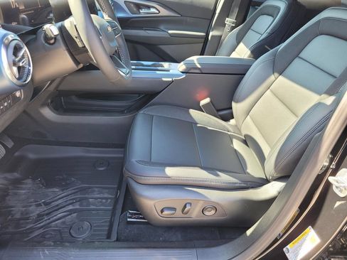 New 2026 Chevrolet Equinox EV LT AWD/4WD image 9
