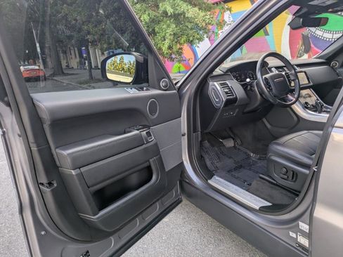 Used 2020 Land Rover Range Rover Sport HSE image 7