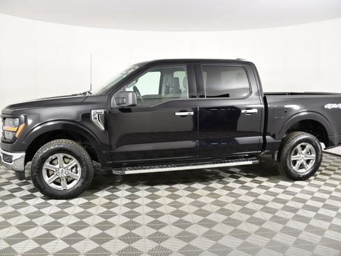 Used 2025 Ford F150 XLT w/ Equipment Group 301A Standard AWD/4WD image 9