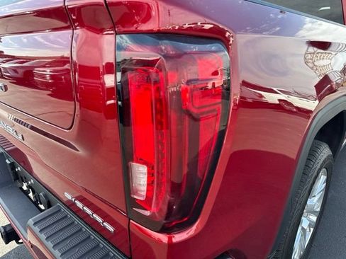 Used 2023 GMC Sierra 1500 Denali w/ Technology Package AWD/4WD image 23