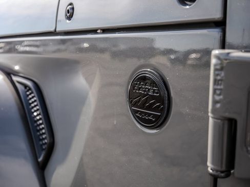 Used 2021 Jeep Wrangler Unlimited Sahara AWD/4WD image 49