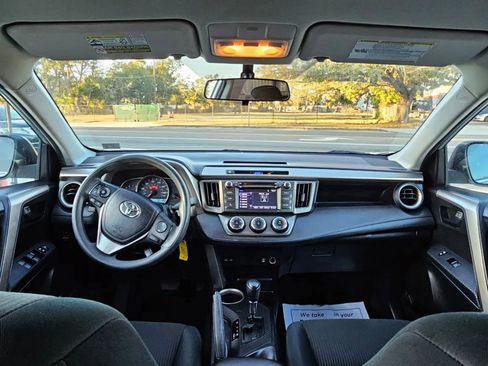 Used 2014 Toyota RAV4 LE image 16