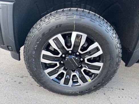 New 2026 GMC Sierra 2500 Denali Ultimate image 36