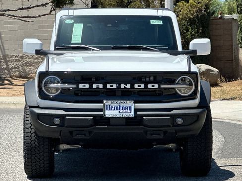 New 2026 Ford Bronco Outer Banks w/ Sasquatch Package AWD/4WD image 9
