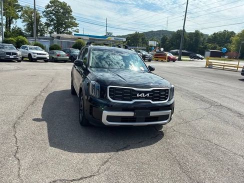 Used 2025 Kia Telluride S AWD/4WD image 4