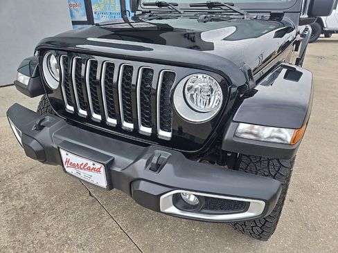 Used 2021 Jeep Gladiator Overland w/ Popular Equipment Package image 17