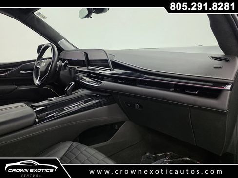 Used 2024 Cadillac Escalade V w/ LPO, ONYX Package AWD/4WD image 11