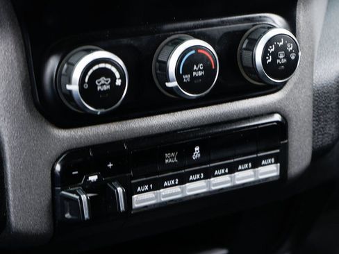 Used 2019 RAM 2500 Tradesman image 28