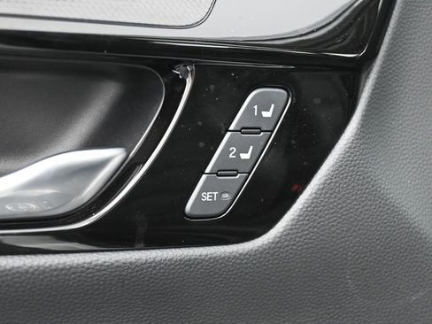 Used 2023 Honda CR-V EX-L image 17